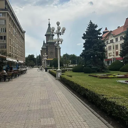 Ultra-central In The Historic Palace